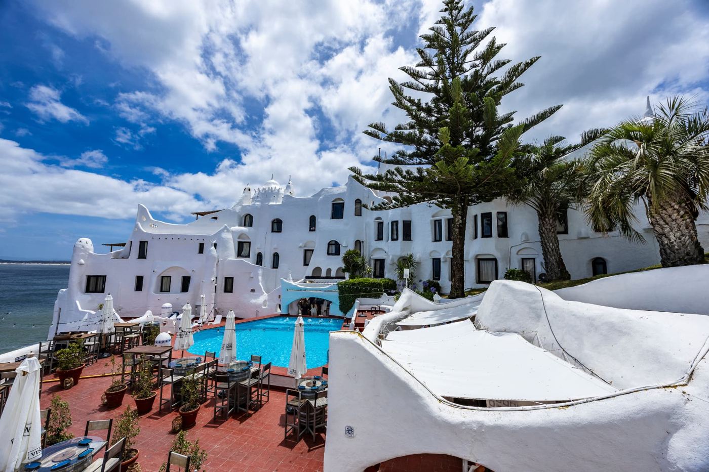 Casa Pueblo em Punta Ballena com piscina à beira-mar
